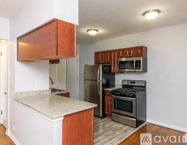Main picture of 3708 N Sheffield Ave