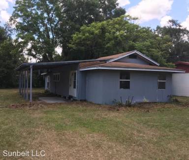 Main picture of 1055 S Dudley Ave