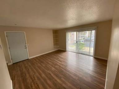 Main picture of 10735 SW 69th Ave