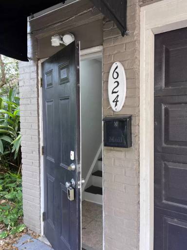 Main picture of 624 E Anderson St