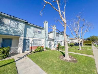 Main picture of 10717 Walnut St