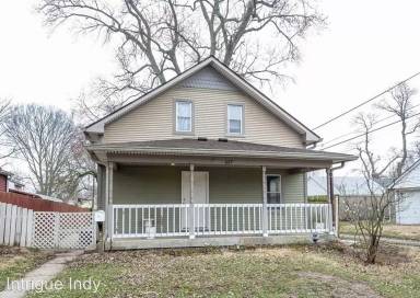 Main picture of 627 Bernard Ave