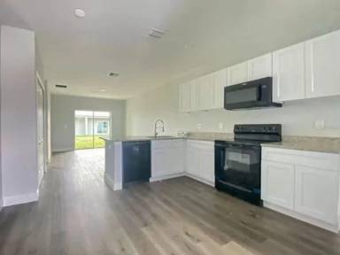 Main picture of 6936 Dickinson Dr