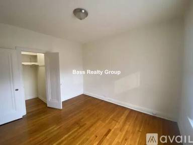 Main picture of 5120 S Harper Ave