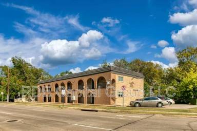 Main picture of 811 S Mesquite St