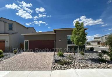 Main picture of 2494 Metolius Dr