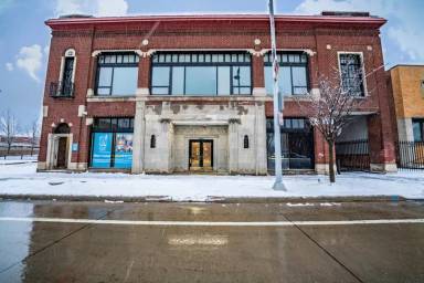 Main picture of 3800 Euclid Ave