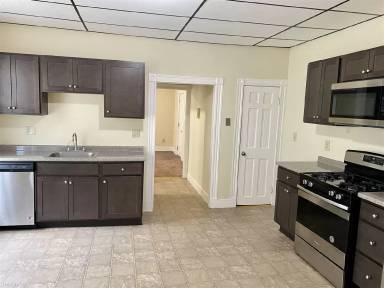 Main picture of 39 Thornton St