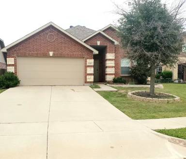 Main picture of 1371 Emily Ct