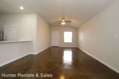 Main picture of 304 Lowes Blvd