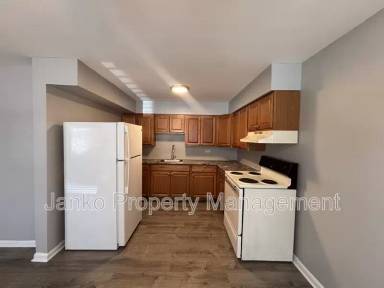 Main picture of 474 W 14th Pl