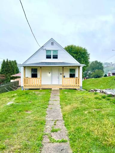 Main picture of 3315 Rebecca St