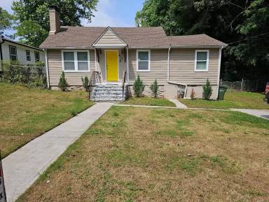 Main picture of 410 Illinois Ave NW