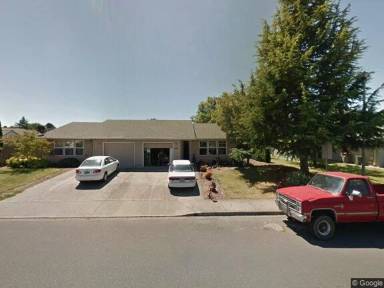 Main picture of 1582 SW Fellows St