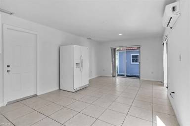 Main picture of 15251 NW 89th Ave