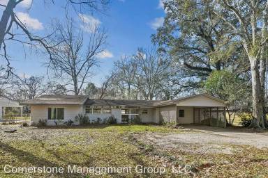 Main picture of 6844 Goodwood Ave