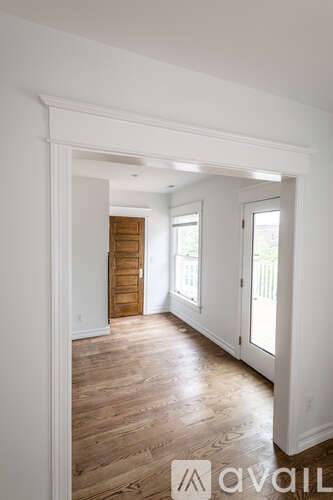 Main picture of 1351 N Marion St