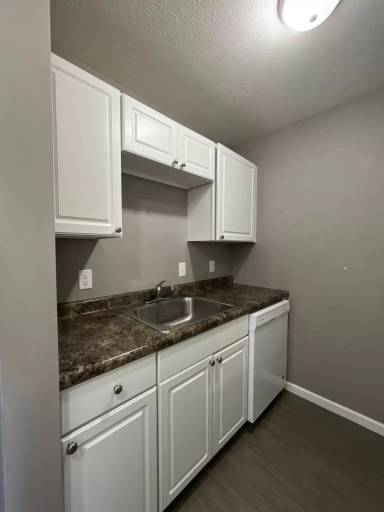 Main picture of 1111 E - Unit 5
