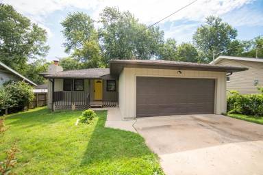 Main picture of 2714 N Howard Ave