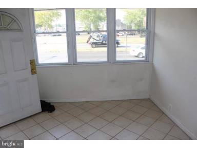 Main picture of 408 E Roosevelt Blvd