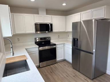Main picture of 867 Cook Rd