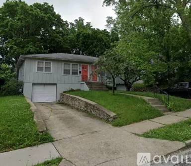 Main picture of 5411 Tracy Ave