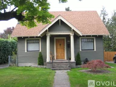Main picture of 3165 N Winchell St