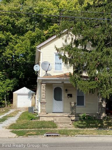 Main picture of 137 E 6th St