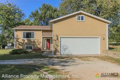 Main picture of 6716 Deer Trail Rd