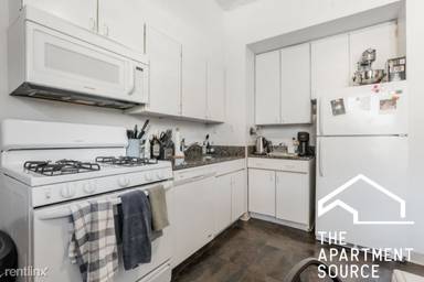 Main picture of 2531 N Burling St