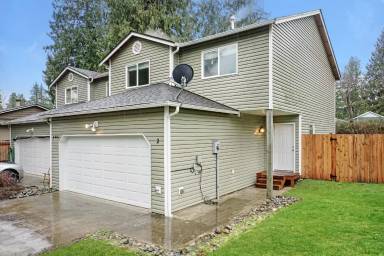 Main picture of 6405 S Vista Dr E