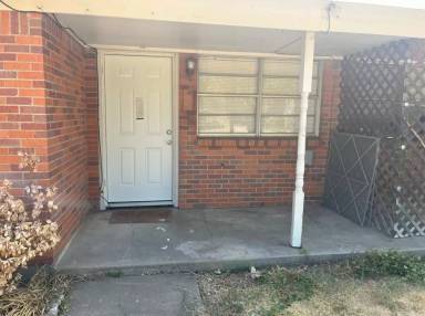 Main picture of 124 Russell St