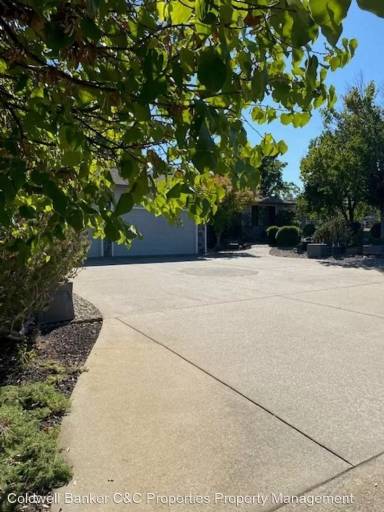 Main picture of 19353 Hollow Ln