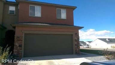 Main picture of Cedar Crossings Townhome