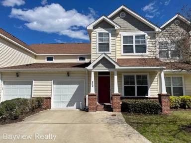 Main picture of 851 Norview Ave