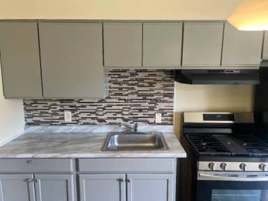 Main picture of 313 Onyx St