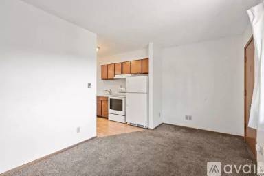 Main picture of 2105 Pullen St