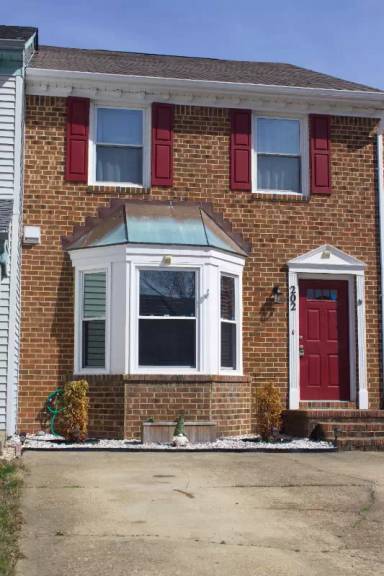 Main picture of 182 Stonehall Ct