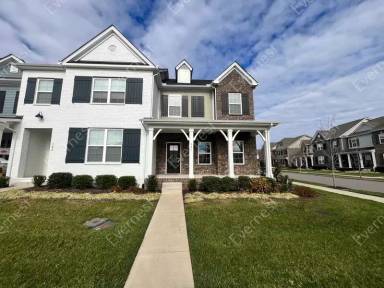 Main picture of 147 Saddlewood Ln