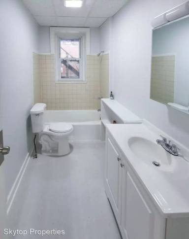 Main picture of 18 Kent Ave