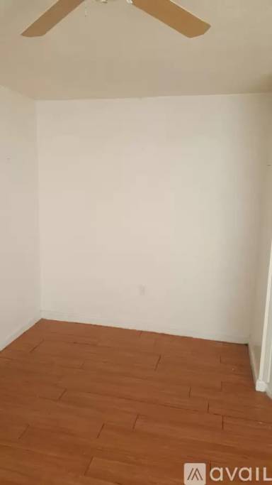 Main picture of 115 1/2 N 8th St