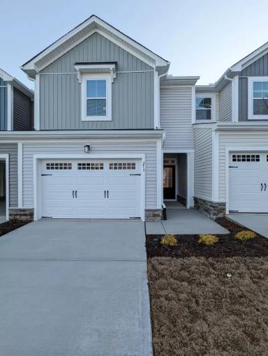 Main picture of 219 Royal Star Way