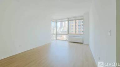 Main picture of 158 W 27th St
