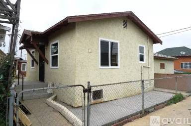 Main picture of 813 N Alma Ave