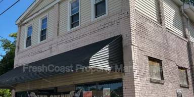 Main picture of 3489 W 105th St