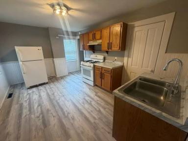 Main picture of 1729 N Warren Ave