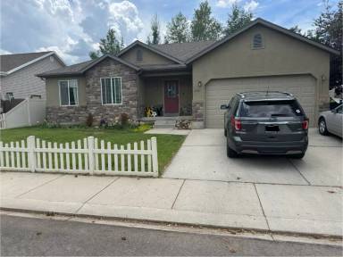 Main picture of 236 E Acord Way