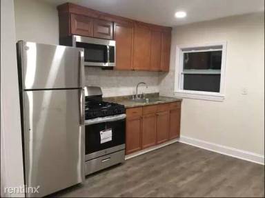 Main picture of 339 Lafayette St
