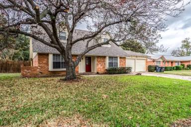 Main picture of 1954 Mims St