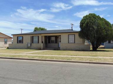 Main picture of 4215 35th St